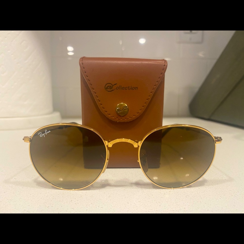 Round folding gold frame RayBans